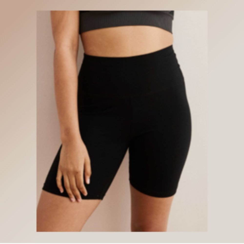 Black Aerie Chill Highwaisted Bike Short